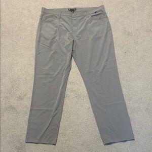 Travis Mathew’s golf Pants gray